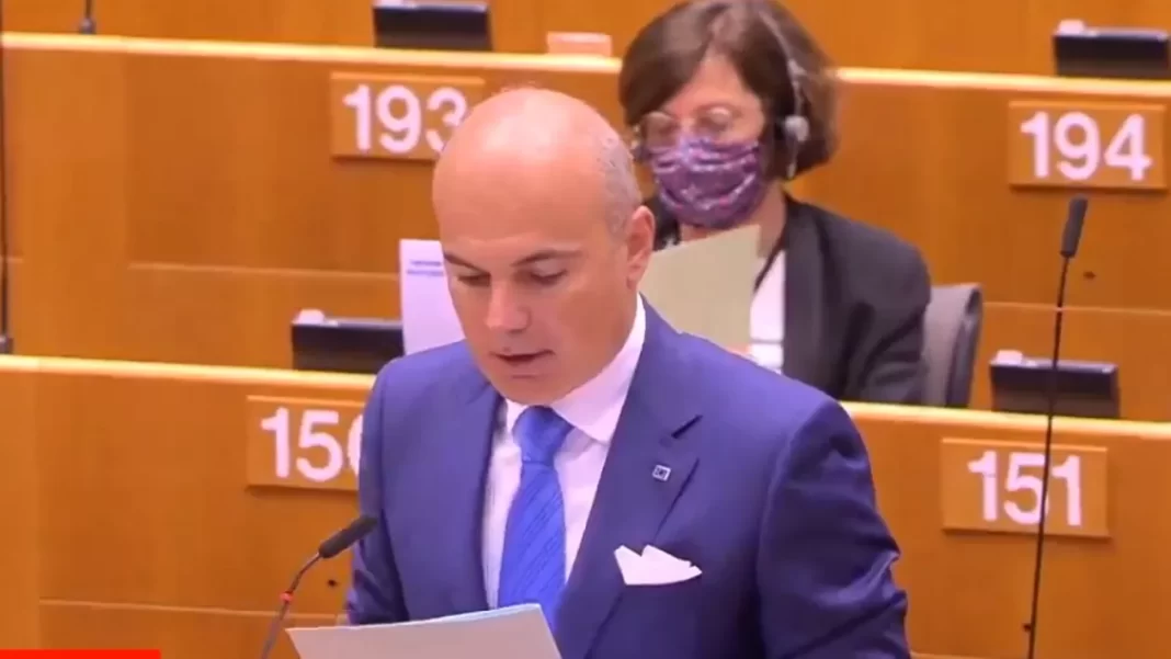 Rareș Bogdan, vrea acțiuni in sprijinul fermierilor: Scutirea de obligații administrative inutile, flexibilitate în aplicarea normelor de mediu și creșterea finanțării pentru micii fermieri