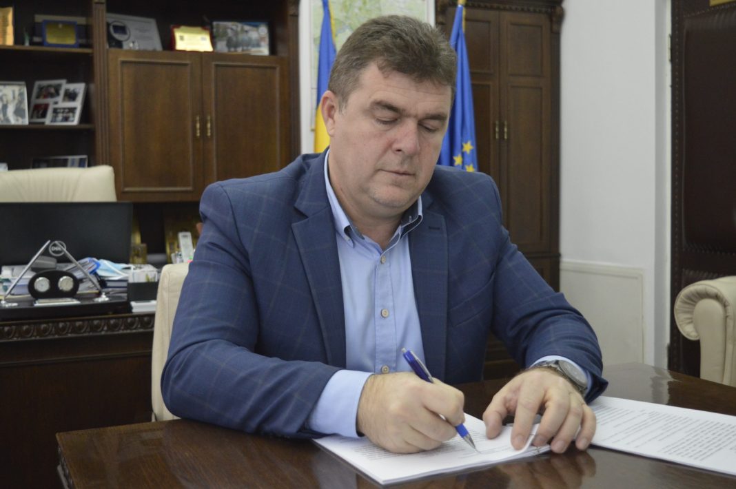 LUCRĂRILE DE REABILITARE A DRUMULUI JUDEȚEAN DINTRE GRUIA ȘI ROGOVA (25,6 km), AU FOST RECEPȚIONATE