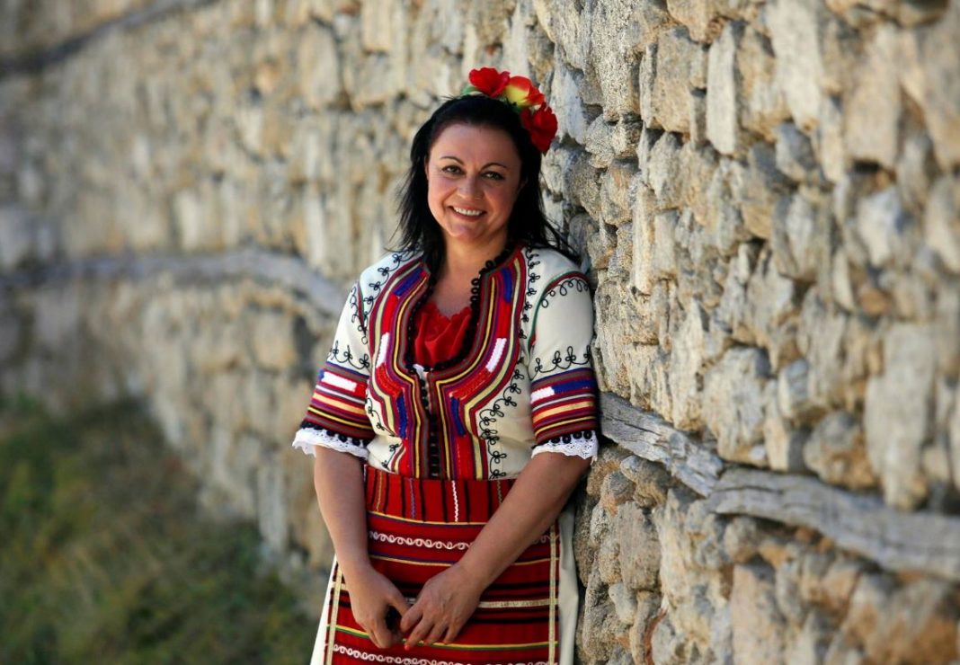 Șoșoacă de Bulgaria va fi ministrul Economiei în așa zisul guvern reformat de la Sofia