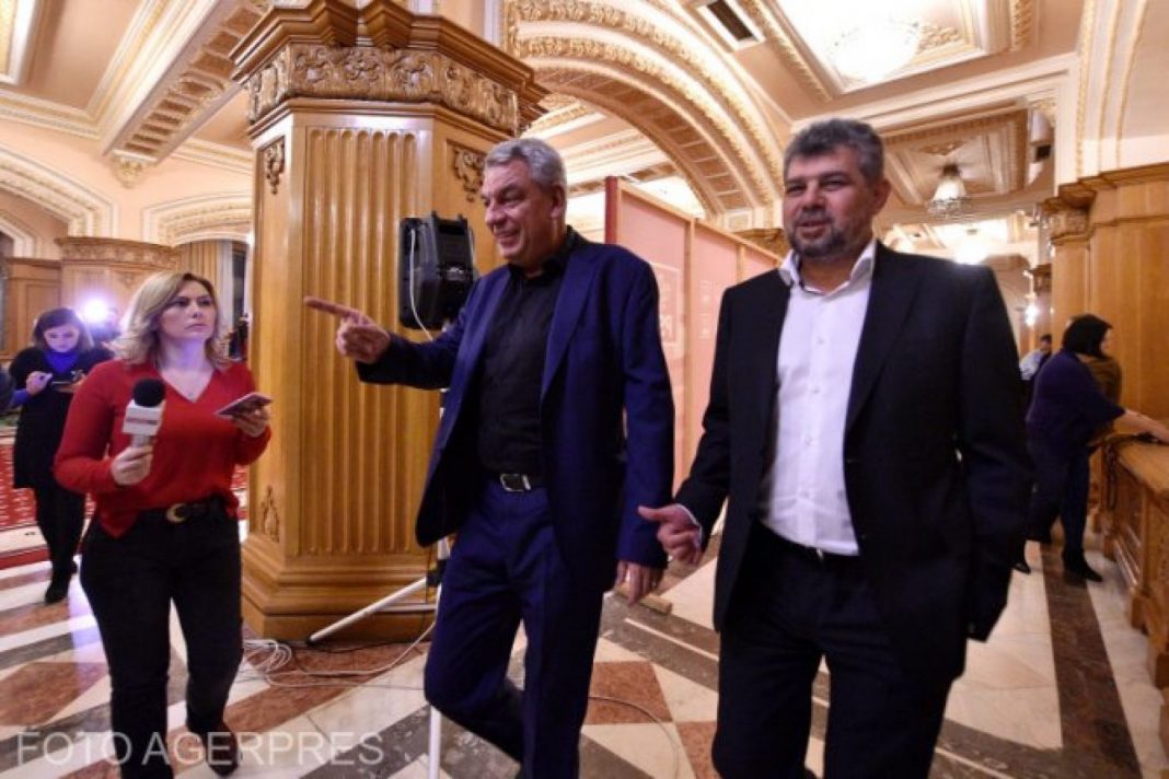 Ciolacu: Ne mai certăm câteodată în partid, ne mai împăcăm, nu e uşor. Cel mai uşor când conduci e să-ţi pui oameni yesmeni în jur, nu să-l ai pe Stănescu, să-l ai pe Tudose, pe Grindeanu, pe Gabriela Firea, pe Dîncu…