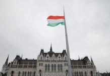 Viktor Orbán: Salariul minim va creşte cu 11%. Profesorii, lucrătorii din sănătate, justiţia, „prima de armă”, angajaţii administraţiilor locale, cultura, sectorul social li se vor crește salariile cu 15% in 2026