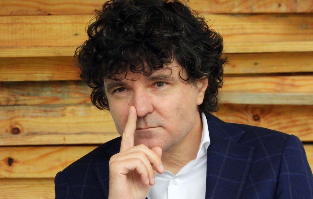 Ultimul director adjunct pe care Romania îl mai are în Comisia Europeană va pleca la 1 ianuarie. Corespondentul RFI la Bruxelles: Marea problemă e lipsa de susținere a lui Nicușor, nu lipsa de calificare