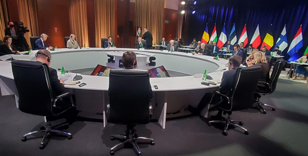 Summit-ul liderilor conservatori: Noua coalitie de guvernare din Germania și Macron din Franța doresc federalizarea UE