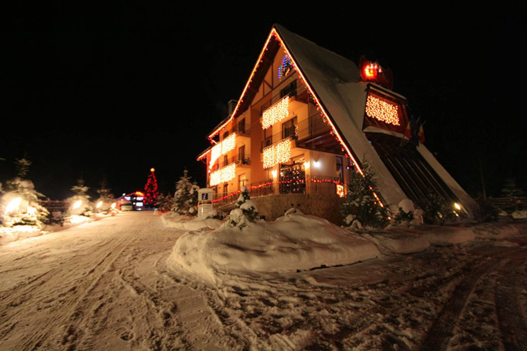 Scriitorul Nichita Danilov: De Sărbători toate vilele din Vatra Dornei au fost ocupate de tineri americani