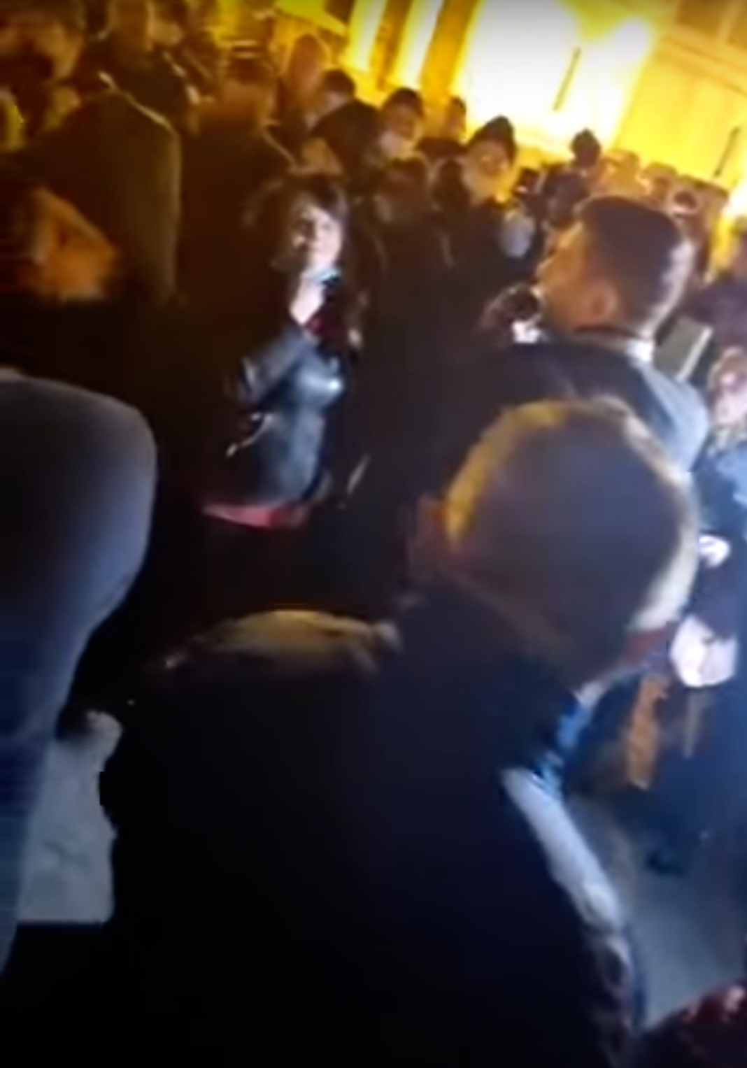 VIDEO/Scandal pe bani în AUR: ”Vezi că-ți dau un pumn în meclă!”