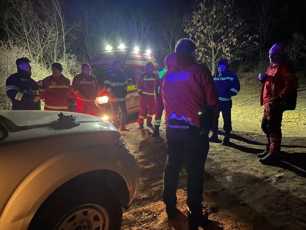 Operațiune de salvare reușită a Serviciului Salvamont Mehedinți/Aladin Georgescu: Astfel de intervenții ne arată cât de important este să avem forțe de intervenții specializate, bine pregătite profesional și cu echipamente care să îi ajute în munca lor!Felicitări, Serviciul Salvamont Mehedinți din cadrul Direcției Geoparcul Platoul Mehedinți a Consiliului Județean Mehedinți și tuturor celor care au participat la intervenție!