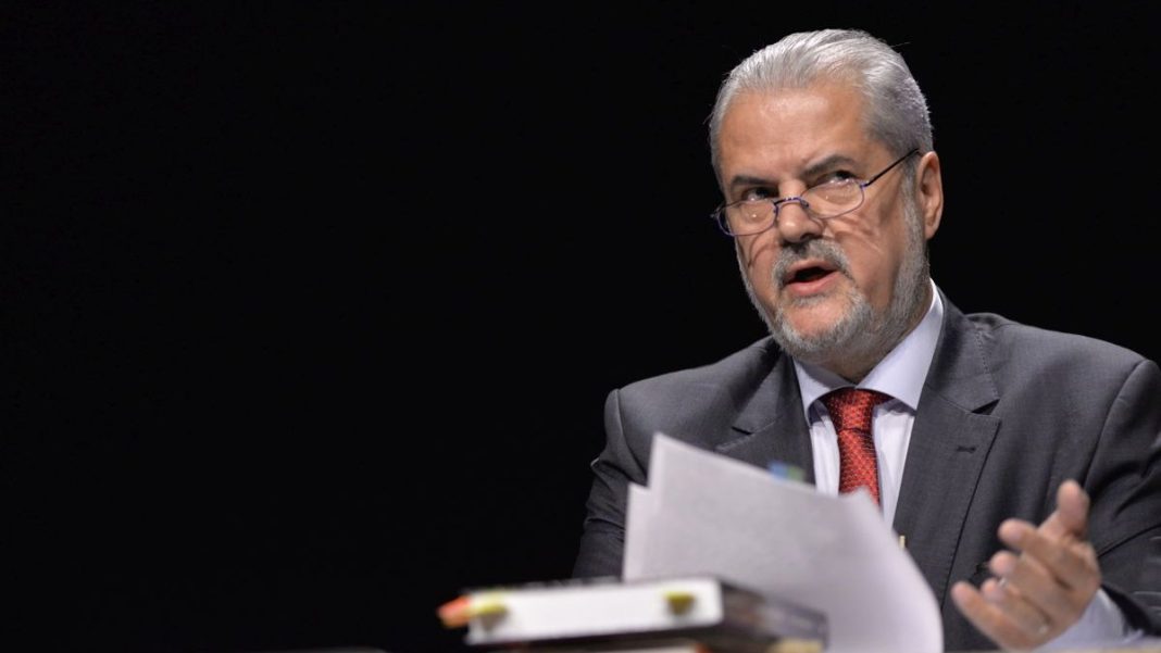 Adrian Năstase: Bătălia pentru supraviețuire, în mediul internațional toxic în care trăim, este esențială