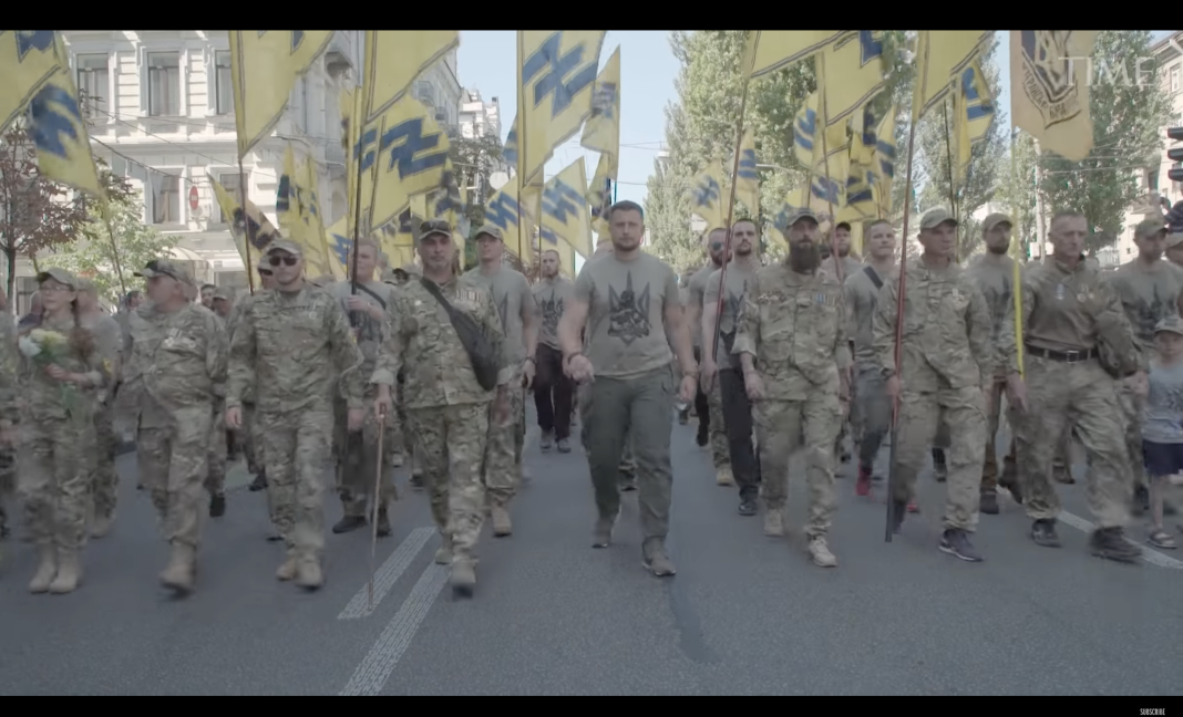 Fostul comandant al Azov spune că a pornit vânătoarea după cei implicați în atacul cu rachete asupra pușcăriei din Elenovka. Rușii susțin că ucrainienii ar fi atacat