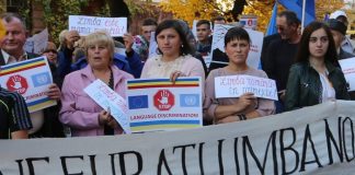 Zorile Bucovinei, Cernăuți: Astăzi sărbătorim Ziua Internaţională a Limbii Materne: Acum, ca niciodată, românii din Ucraina au nevoie de susţinerea Patriei istorice, ca să nu rămână din 2027 fără licee, deci, văduviţi de limba maternă