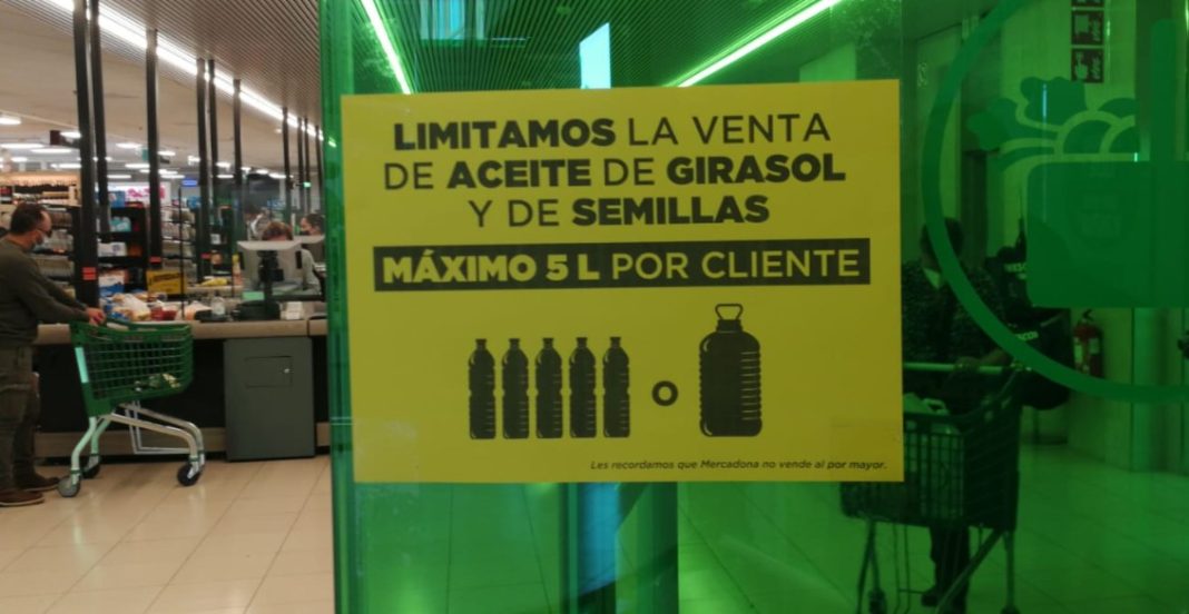 Spania a raționalizat vânzarea de ulei de floarea soarelui