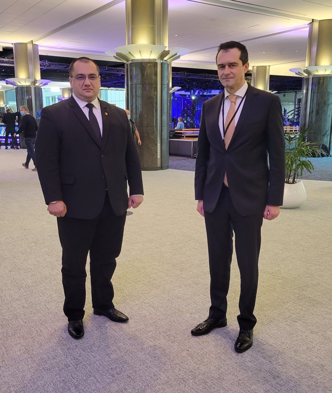 Europarlamentarul Terheș după întâlnirea cun ambasadorul Ucrainei la UE: Există zone in Ucraina unde, din cauza jafurilor armatei ruse, nu se mai găsește de mâncare în magazine