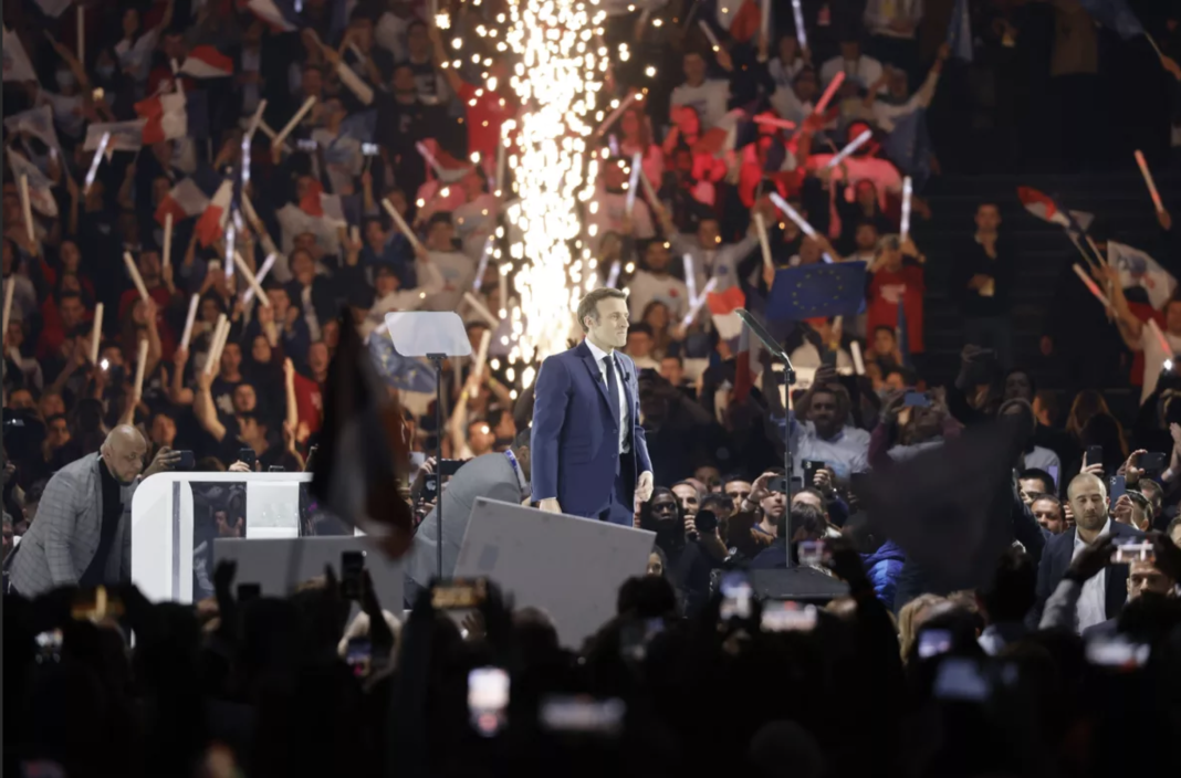 Macron, miting uriaș lângă Paris după ce Marine Le Pen a recuperat în sondaje