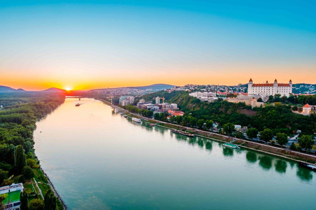 Dan Motreanu: Operațiune de dragare de urgență pe Dunăre