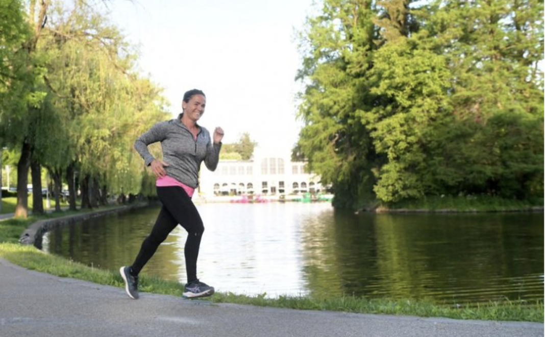 Președinta Ungariei la alergat în Cluj. Despre Kelemen Hunor: Ungurul este ungur, punct. Cu o zi înainte ea afirmase: Transilvania nu este o parte din trecutul nostru, ci o parte din prezentul nostru şi o cheie pentru viitorul maghiar. Ungaria nu ar fi fost la fel fără Transilvania