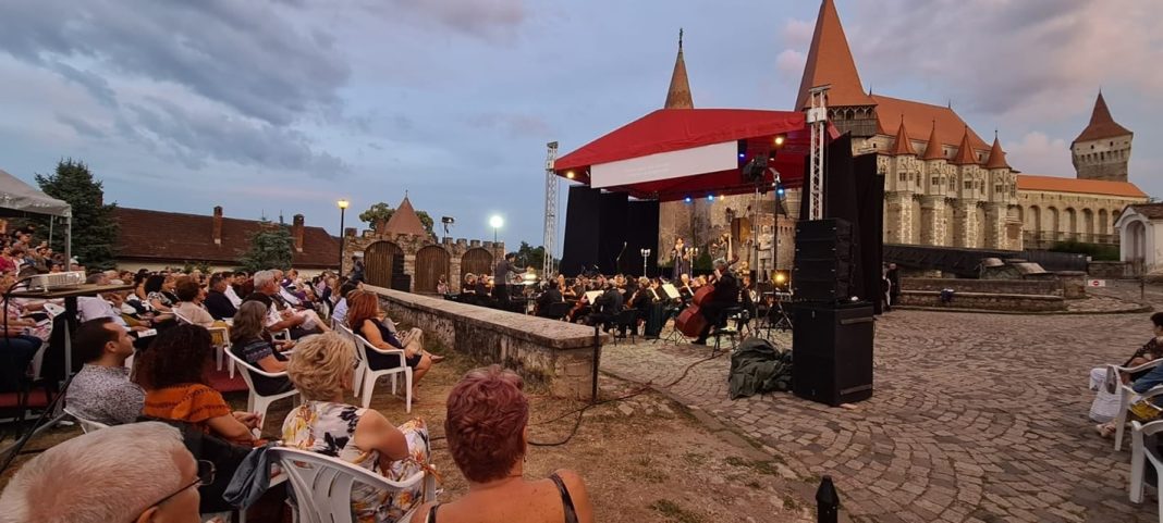 Opera Night Hunedoara