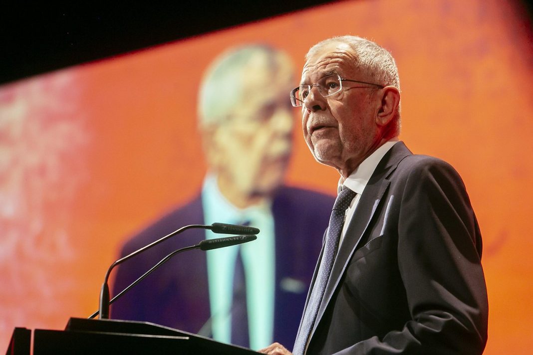 Președintele Austriei recunoaște criza: Sute de mii de oameni din țara noastră se tem și sunt în pragul disperării