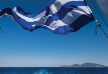 Trump va merge in Grecia