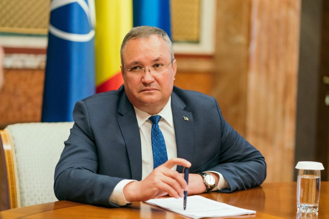 Premierul Ciucă de Ziua Satului Românesc: Dacă astăzi tinerii se bucură de patrimoniul spiritualităţii româneşti este mulţumită comunităţilor săteşti, care au consolidat identitatea noastră naţională