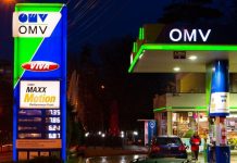 Băsescu cere raționalizarea carburanților: Un plin pe lună