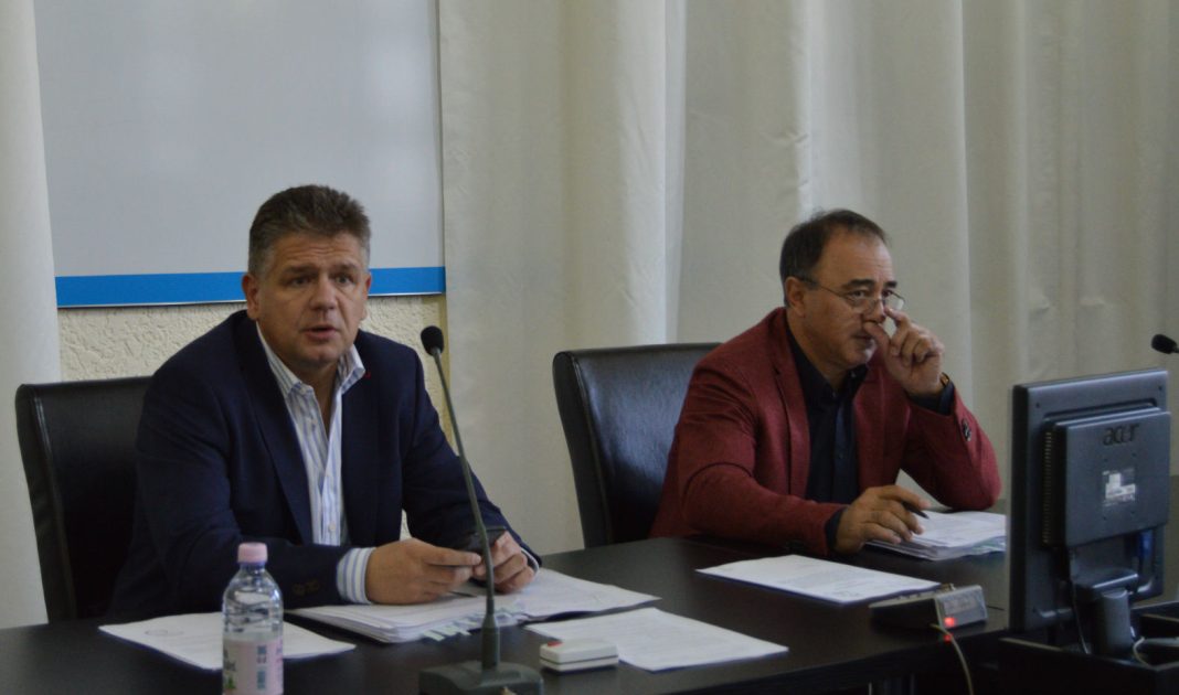 Au învins DNA cu 3 la 0