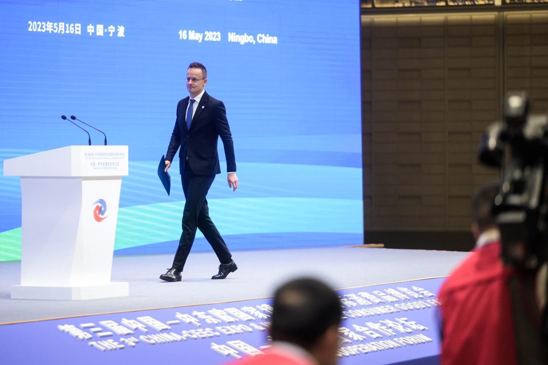 Ministrul de externe maghiar: Victoria lui Donald Trump înseamnă o nouă realitate nu doar în politica globală, ci şi în viaţa Ungariei