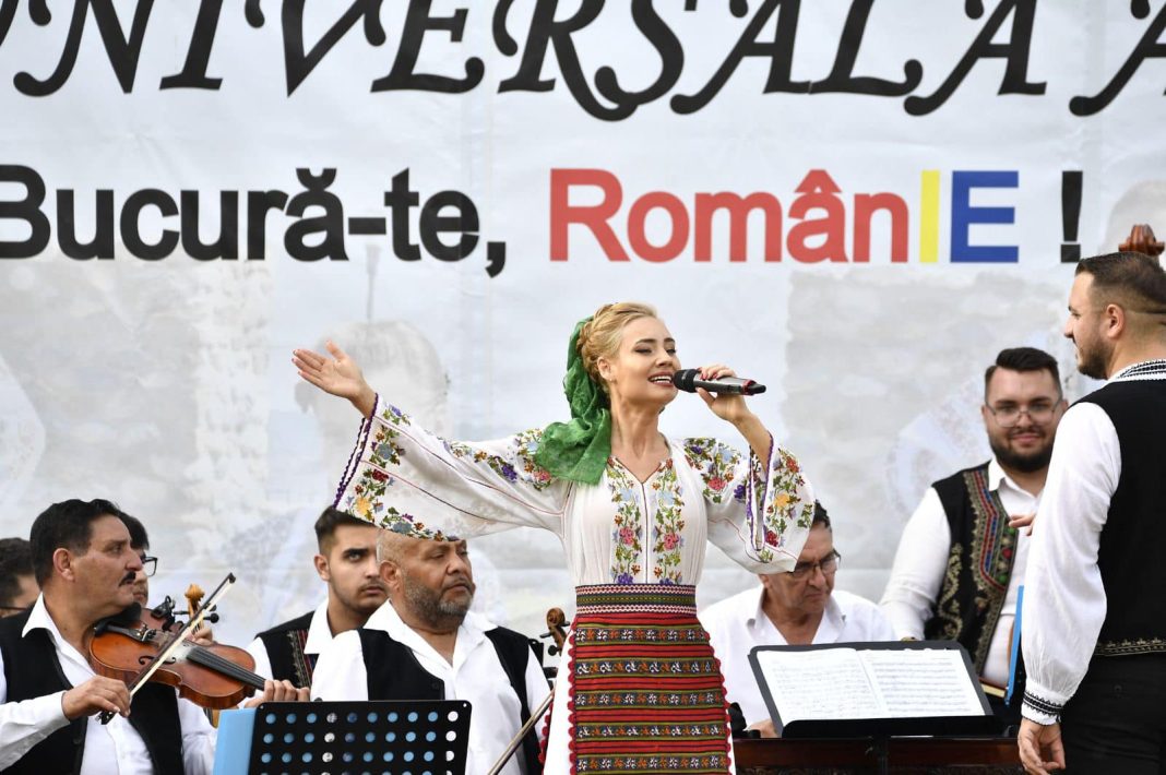 “Bucură-te RomânIE”, Festivalul Iei tradiționale, a V-a ediție, la Drobeta Turnu Severin