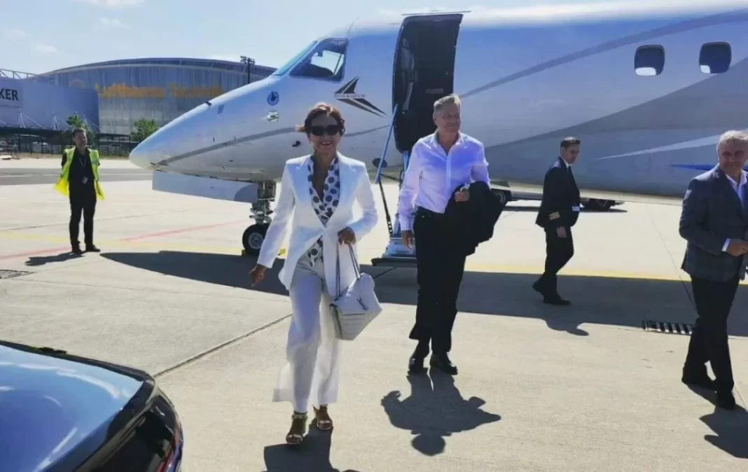 Cereri de sechestru pe casele lui Klaus și Carmen Iohannis dacă nu plătesc chiria încasată fără drept în centrul Sibiului