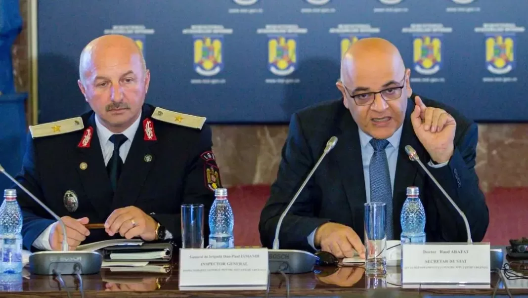 Șeful Inspectoratului General pentru Situații de Urgență și marele absent de la Crevedia o ține în chefuri