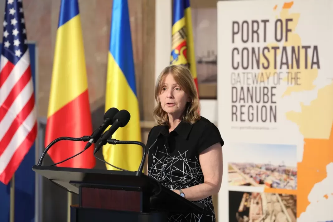 Ambasadorul american la București laudă alegerile prezidențiale și exclude amestecul rusesc: Oamenii care votează pentru schimbare nu sunt un lucru neobișnuit. Aceasta este esența democrației