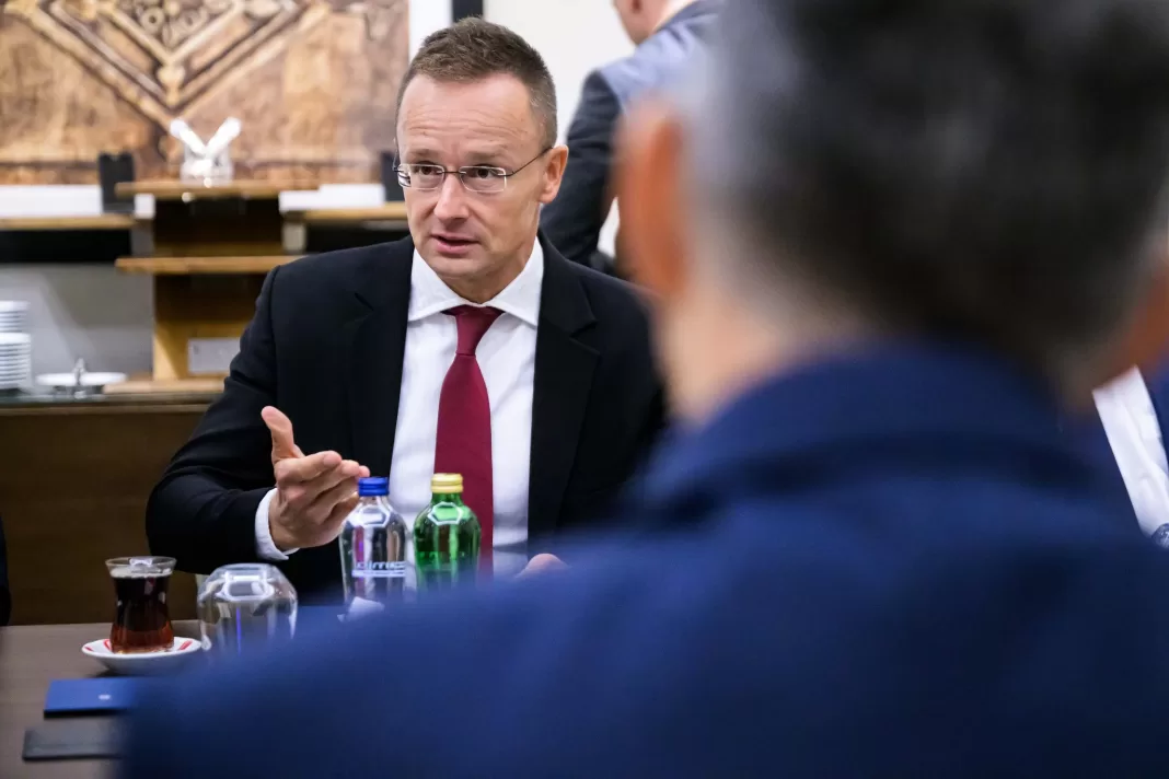 Ministrul de externe maghiar: Trebuie să ne pregătim de atacuri serioase la suveranitatea Ungariei