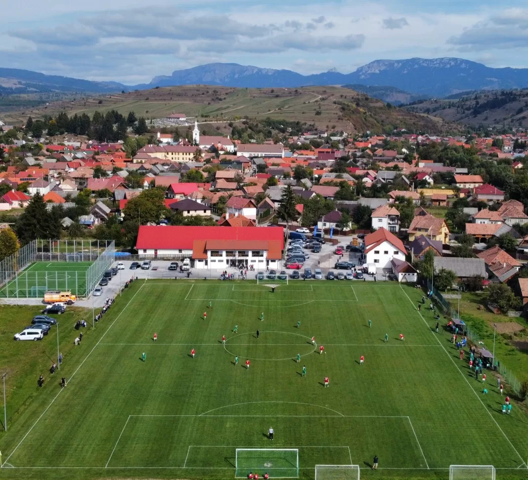 Meci de fotbal in Harghita intre parlamentarii ungari și „demnitarii secui și ceangăi”