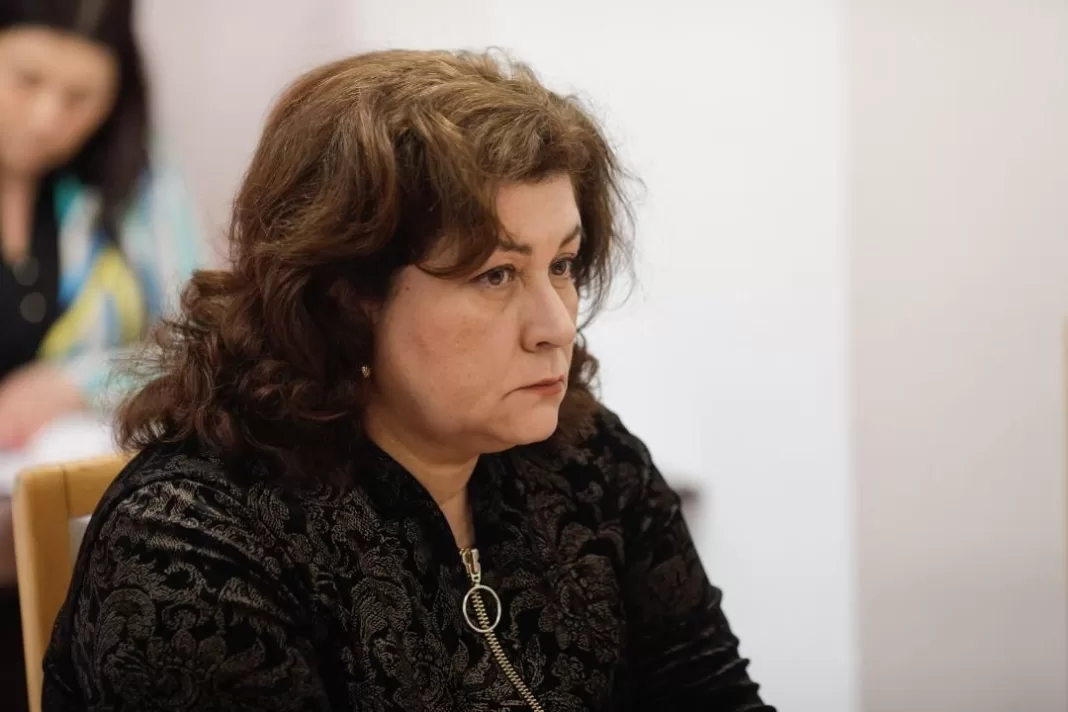 Secretara de stat de la Finanțe care a vrut să naționalizeze Pilonul 2 de pensii, milionară din bani publici. A primit cadou case și terenuri