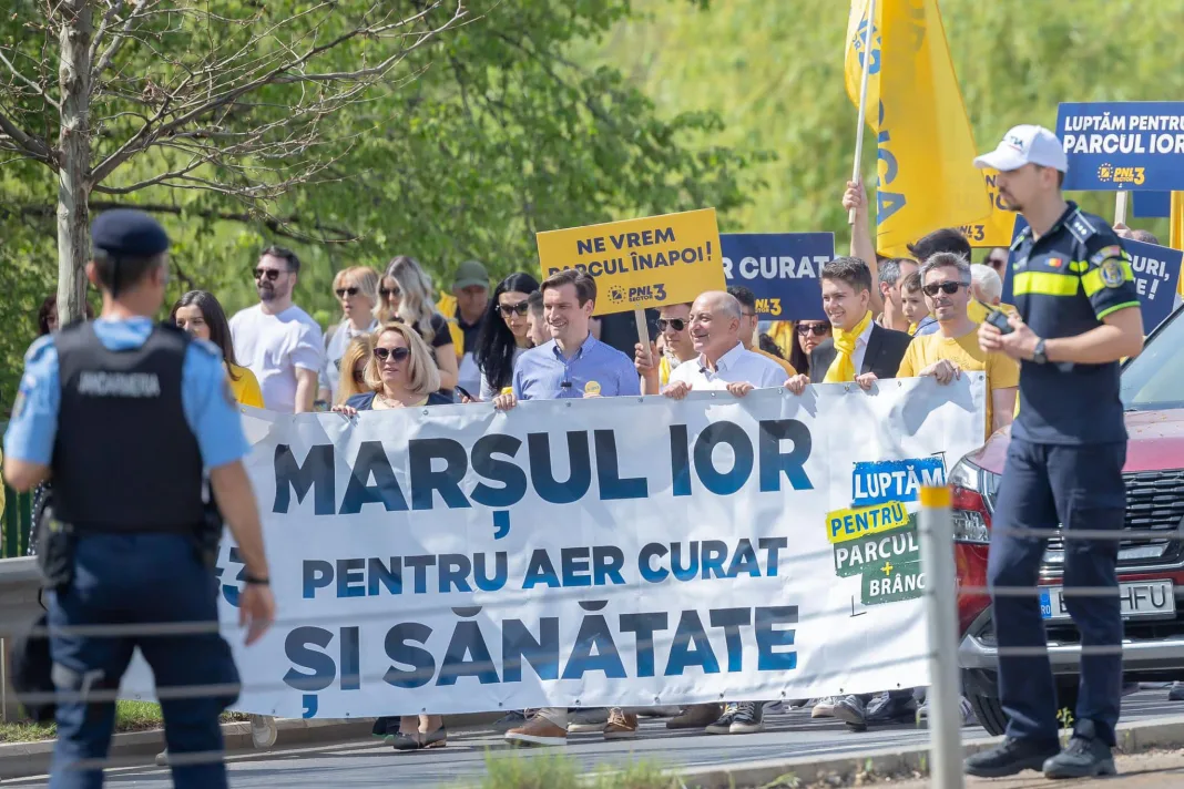 Cîrstoiu la „Marșul IOR pentru aer curat și sănătate”: Primăria Capitalei n-a făcut nimic, a asistat din nou neputincioasă la pierderea unor hectare întregi din parc