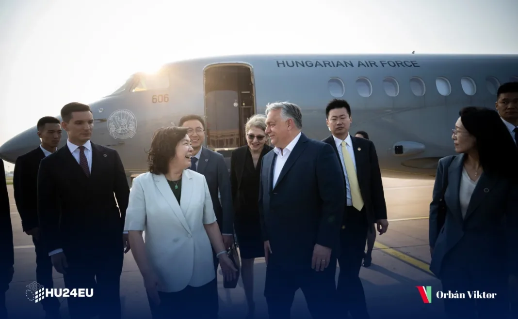 Sfidând UE, Orbán a ajuns in China: Misiunea de pace 3.0