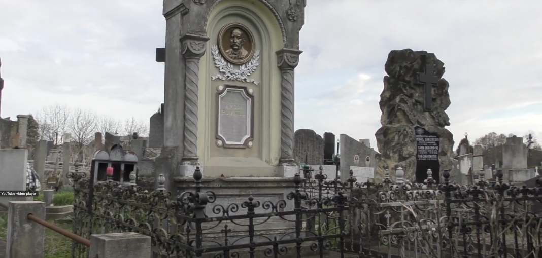 Apel disperat din Cernăuți care nu se aude la București: „Nu ne lipsiți de dreptul de a ne ruga în Limba Maternă! Nu ne furați bisericile!” Capela unde se odihnesc Mitropoliţii Bucovinei şi toţi ierarhii români ai Bucovinei furată de ucrainieni