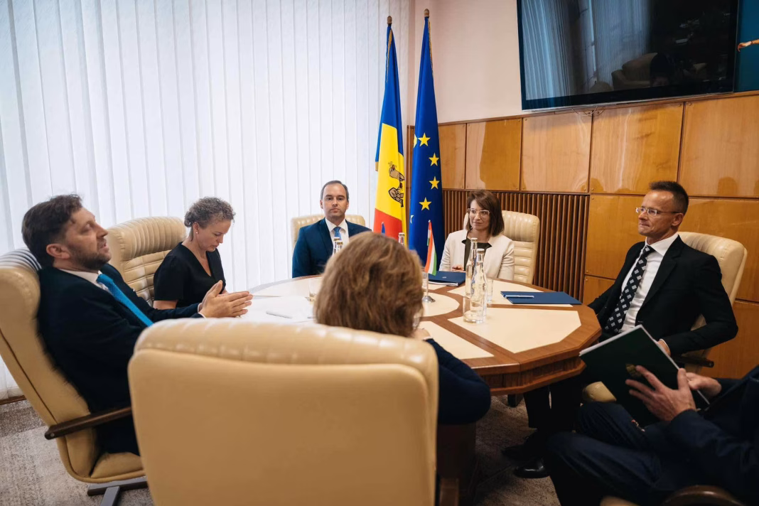 Ministrul de externe maghiar la Chișinău: Noua ordine mondială care se conturează nu va aduce cu sine consolidarea UE