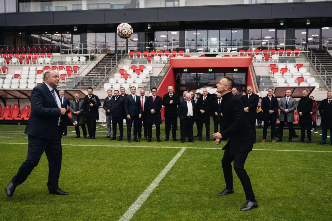 Ministrul de externe ungar la Miercurea Ciuc: Sperăm ca din viitorul guvern să facă parte UDMR. Este în interesul întregii naţiuni maghiare ca UDMR să fie cât mai puternic posibil