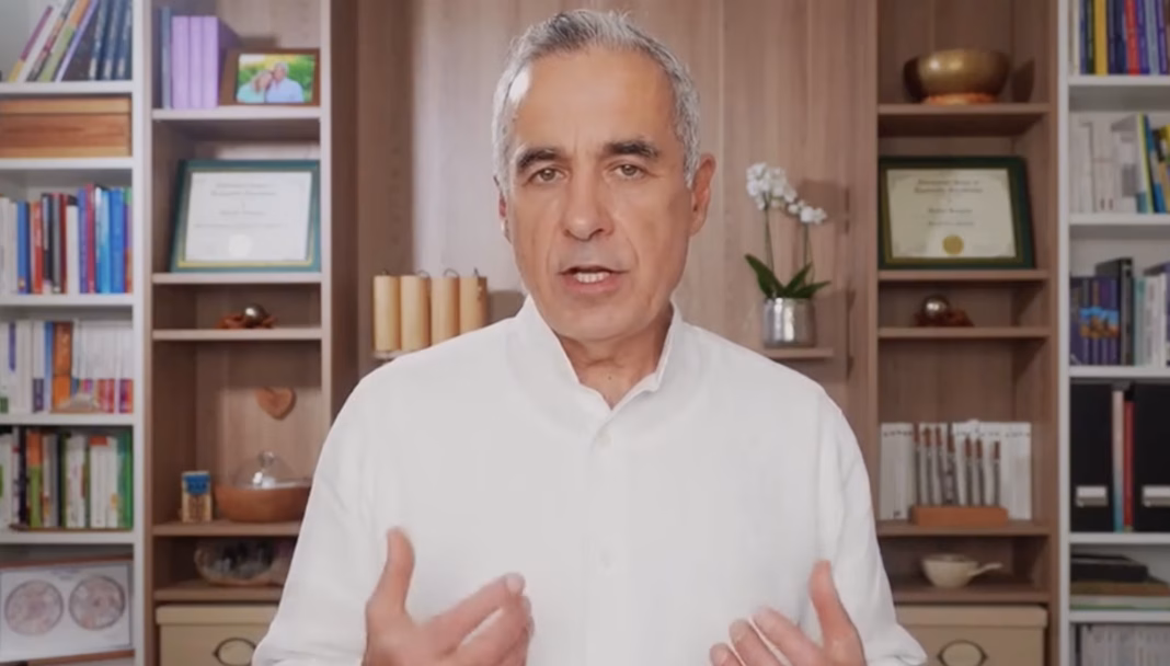 VIDEO: Ce mesaj a dat Călin Georgescu susținătorilor duminică seară: NU VĂD O SOLUȚIE IN MANIFESTAȚIILE DE STRADĂ