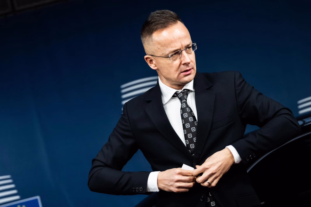 Ministrul de externe maghiar: Economia europeană plătește din nou prețul pentru „incompetența birocraților de la Bruxelles”