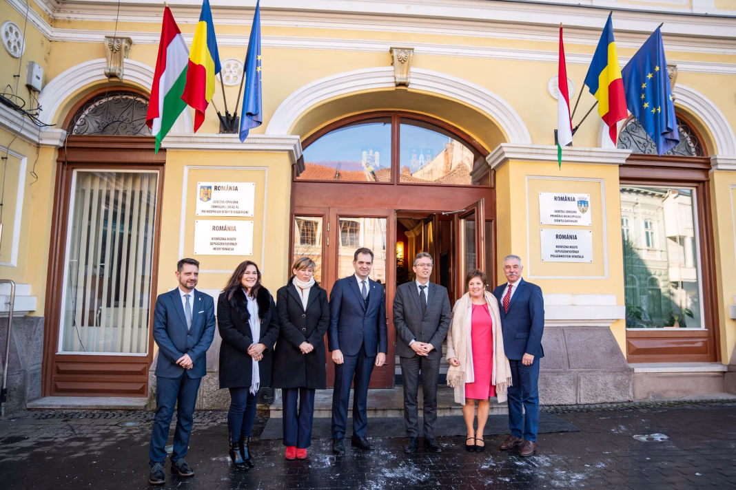 Ministrul ungar al Culturii la braț cu ministrul UDMR al Finanțelor in „Secuime și Transilvania”