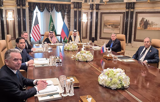 Kremlin: Nu am ridicat la Riad problema retragerii infrastructurii NATO din Europa de Est