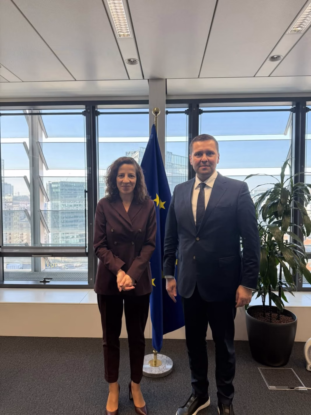 Șeful CJ Dâmbovița: Intâlnire importantă pentru #Dâmbovița la Bruxelles!