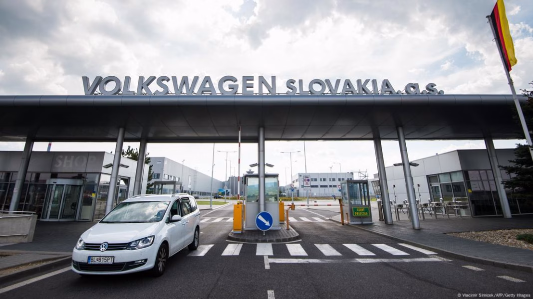 Slovacia, victima perfectă a apocalipsei americano-europeană