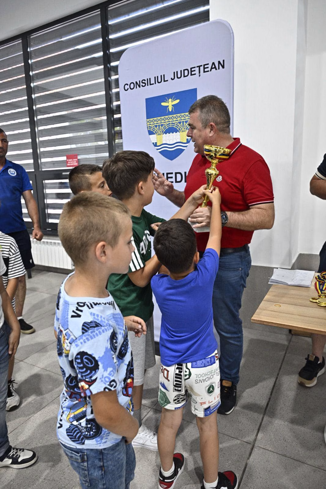 Aladin Georgescu: Consiliul Județean Mehedinți va continua să susțină sportul de masă și de performanță, investind în sănătate, educație și viitor