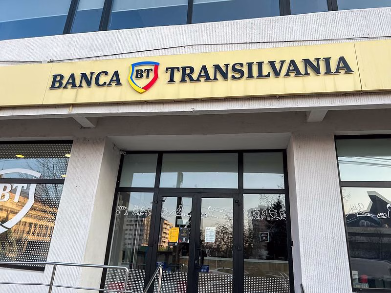 Banca Transilvania amenință cu reducerea creditării după ce noul guvern a anunțat taxă pe profitul excesiv al băncilor