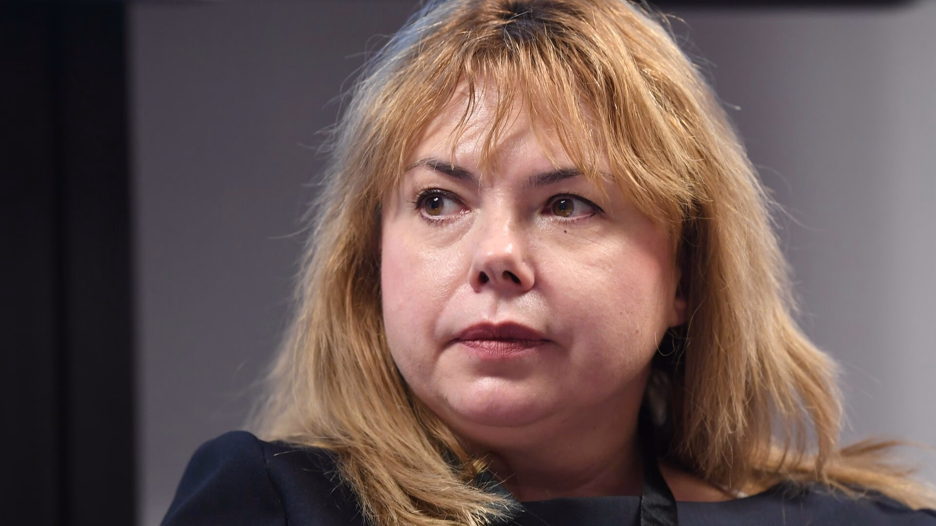 Companie de stat cu 3 șefi la 5 angajați: Șef e soțul Ancăi Dragu pe care Nicușor o vroia premier