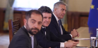 Țoiu, Burnete și șeful cancelariei lui Bolo se duc în DC să dea metalele rare americanilor