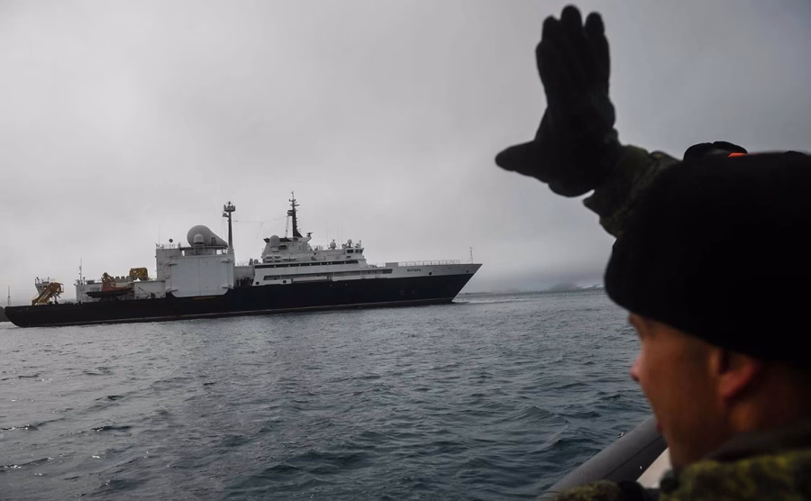 Nava rusească care ține NATO „trează”