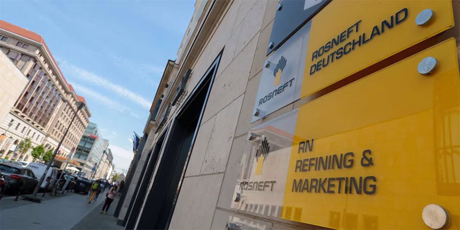 Germania se roagă de americani să cruțe de sancțiuni filiala germană a Rosneft: Rămânem fără benzină și kerosen