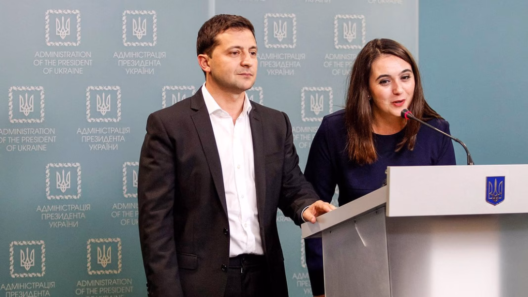 Fostă consilieră de presă a lui Zelenski: Yermak a sabotat ordinele lui Zelenski și l-a mințit
